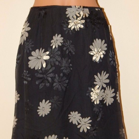 Liz Claiborne Dresses & Skirts - Liz Claiborne Skirt 4-Petite Floral Black Gold NWT